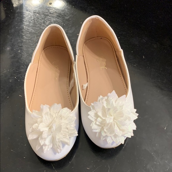 Sugar White Ballet Flats sparkly Flower Toe glitter heel size 12 patent white - Picture 1 of 7